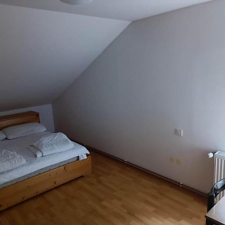 Hostel Valvasorjev Dom Pod Stolom Zirovnica Exteriér fotografie