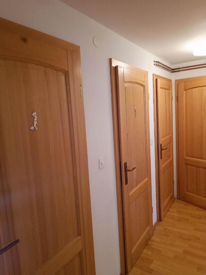 Hostel Valvasorjev Dom Pod Stolom Zirovnica Exteriér fotografie