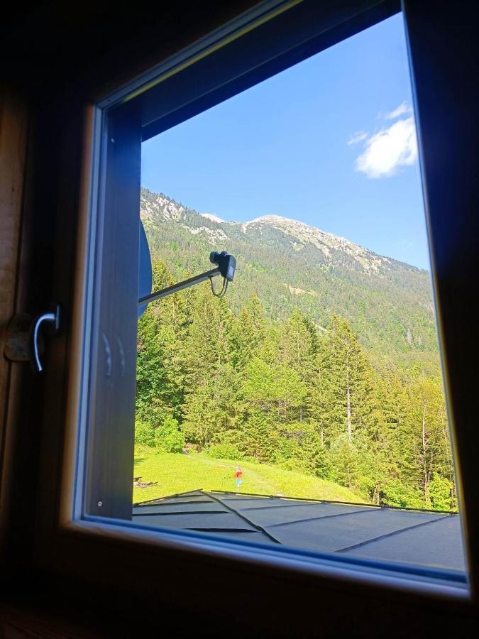 Hostel Valvasorjev Dom Pod Stolom Zirovnica Exteriér fotografie